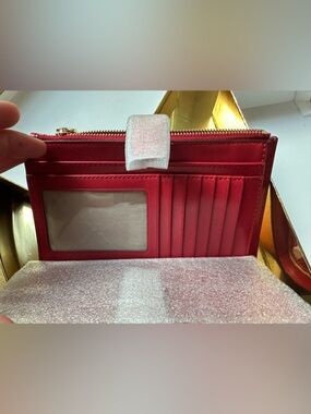 NIB: Michael Kors Textured Red & Pink Zip Card Wallet Clutch with Gold Logo Rare